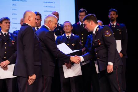 Slavnostna podelitev listin o napredovanju v čine gasilski častnik, višji gasilski častnik in visoki gasilski častnik (21)